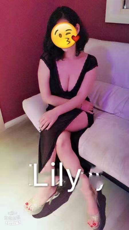 https://sex121.com.au/model/lily/